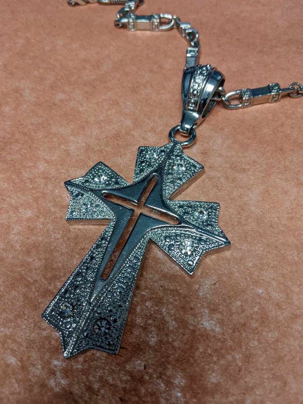 Men's Heraldic Or Fleur-De-Lis Style Cross Pendant Stainless SteelUsed Like New